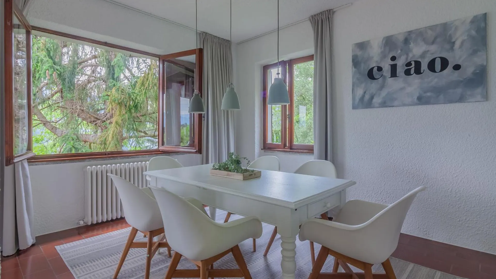 Villa Bianca Lierna Varenna 0*,